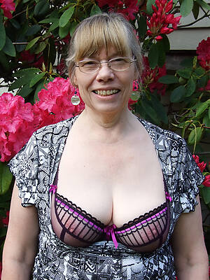 Horny old mature pics