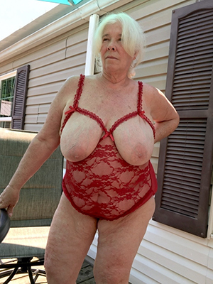 Porn pics of nude mature