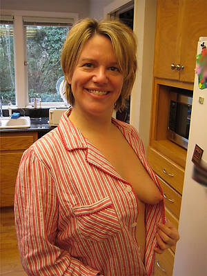 Sexy amateur mature photo