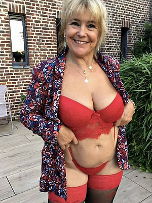 Mature porn pictures