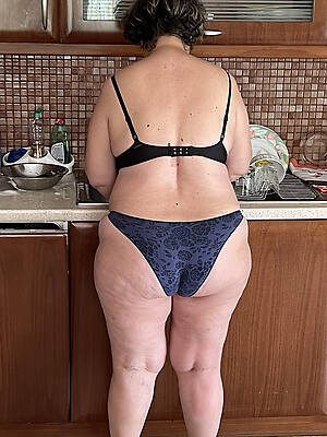 Mature porn pictures