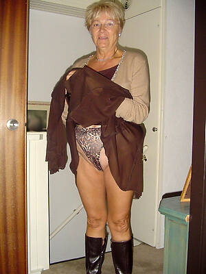 Mature porn pictures