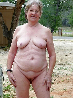 Matrue porn pictures