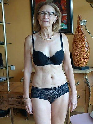 Mature porn pictures