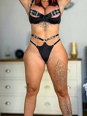 Mature porn pictures