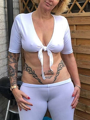 Mature porn pics