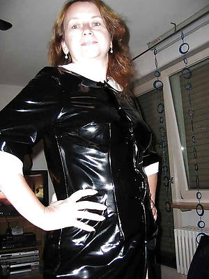 Mature latex porn pictures downloads