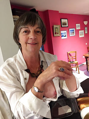 Hot mature porn pictures