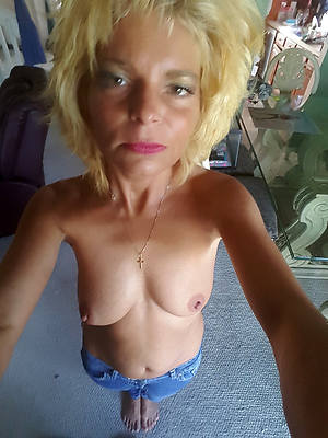 Beautiful mature naked pictures
